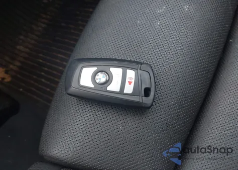 2015 BMW 528I xDrive z USA, uszkodzony, nr VIN WBA5A7C51FD621183